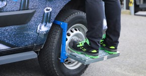 Reifen-Klapptritt einstellbar für Kleintransporter